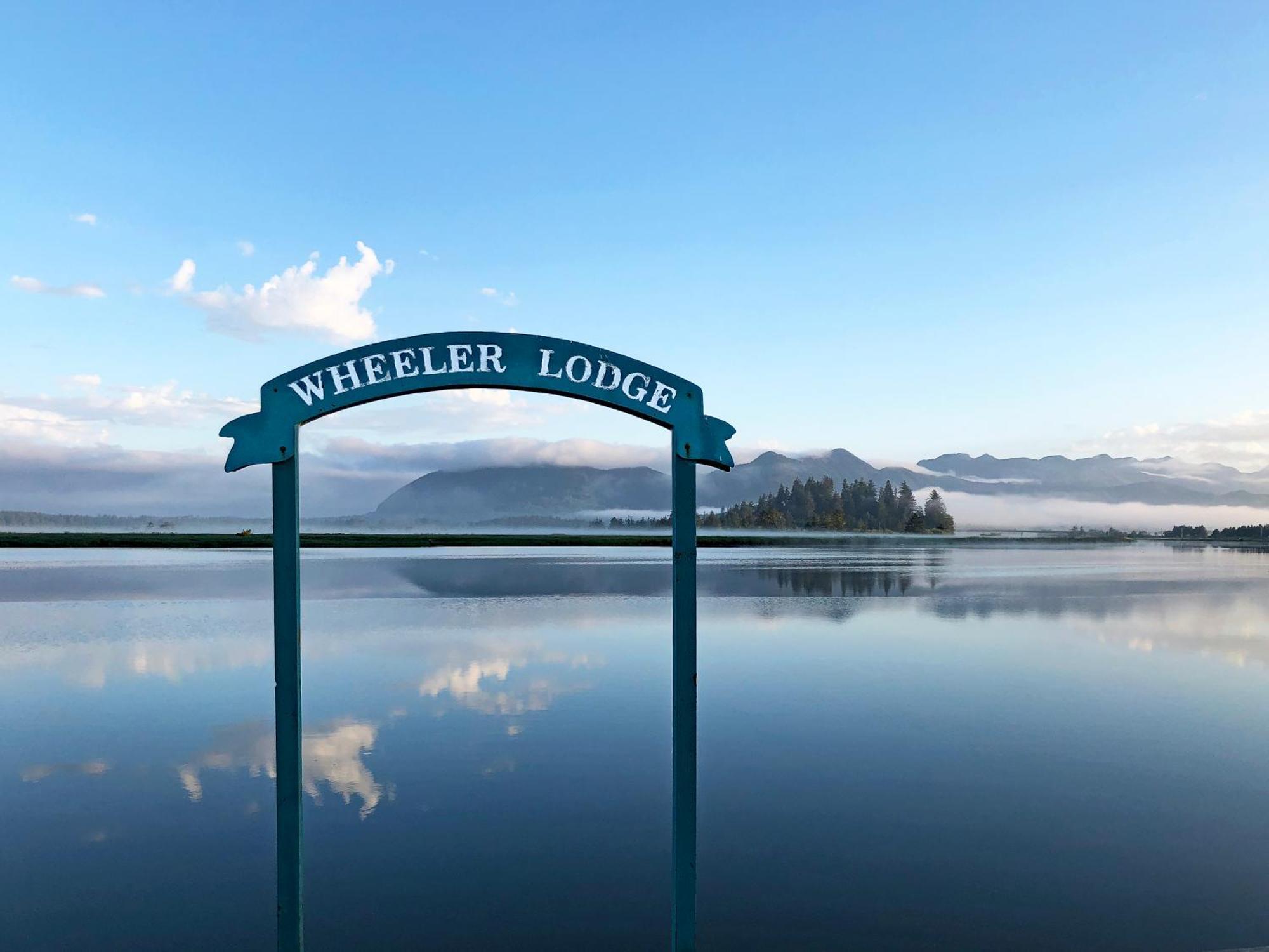 Wheeler On The Bay Lodge And Marina Exterior foto